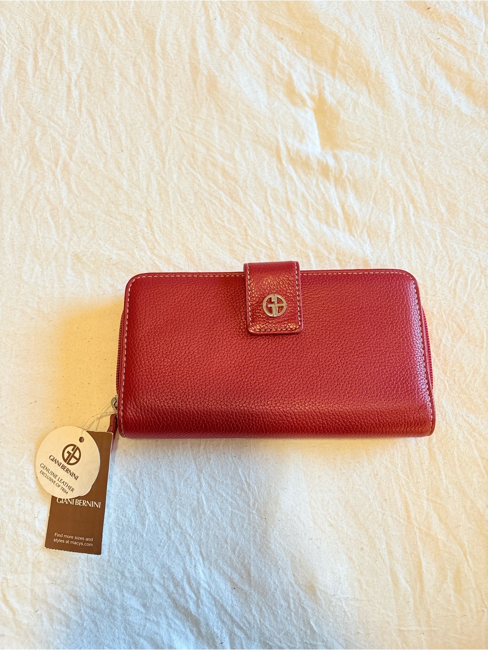 Giani Bernini Red Pebbled Leather Zip Wallet